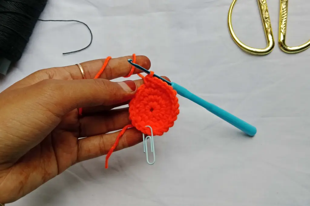 Crochet Basketball keychain Pattern