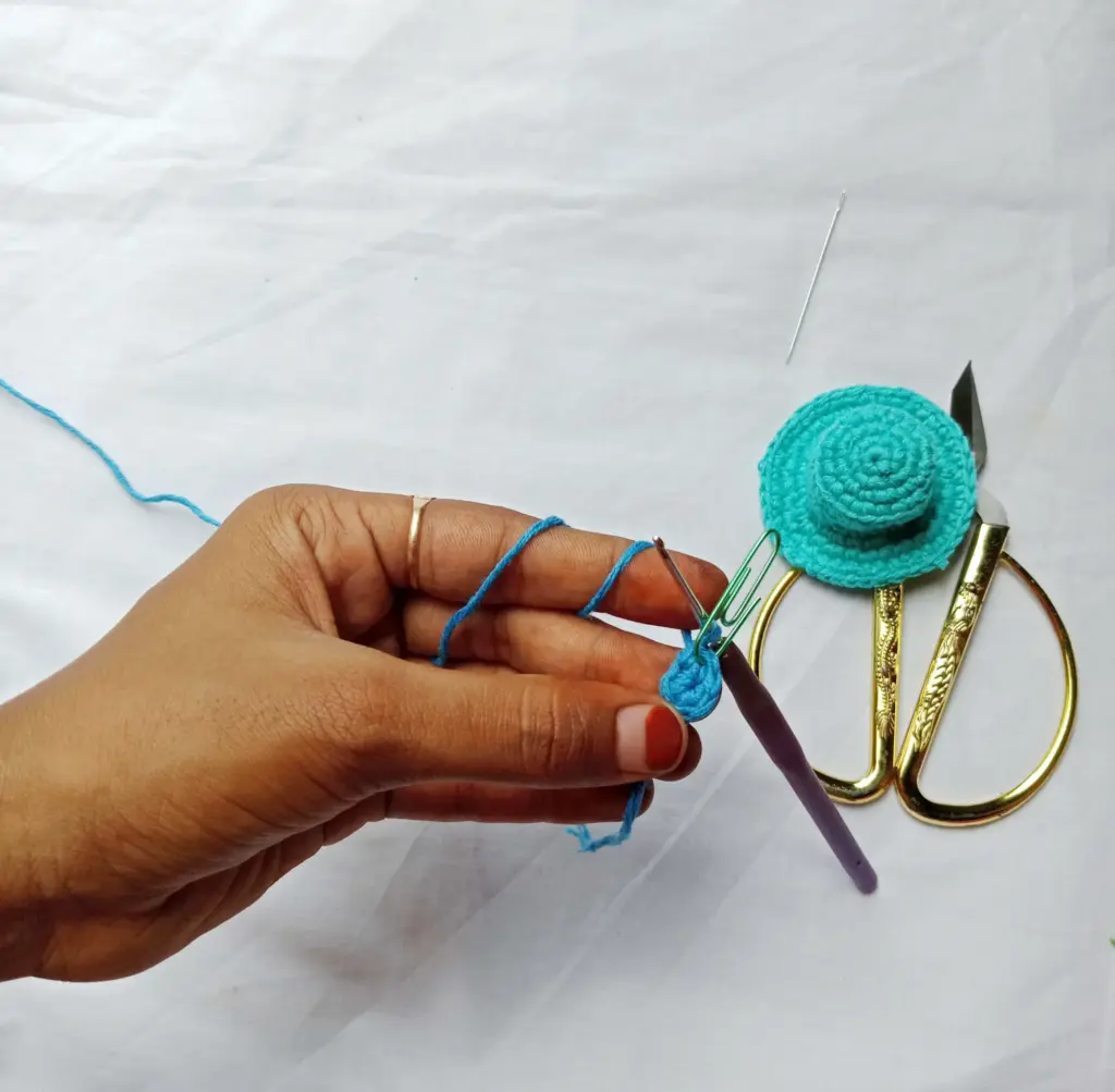 Simple Crochet Hat For Beginners