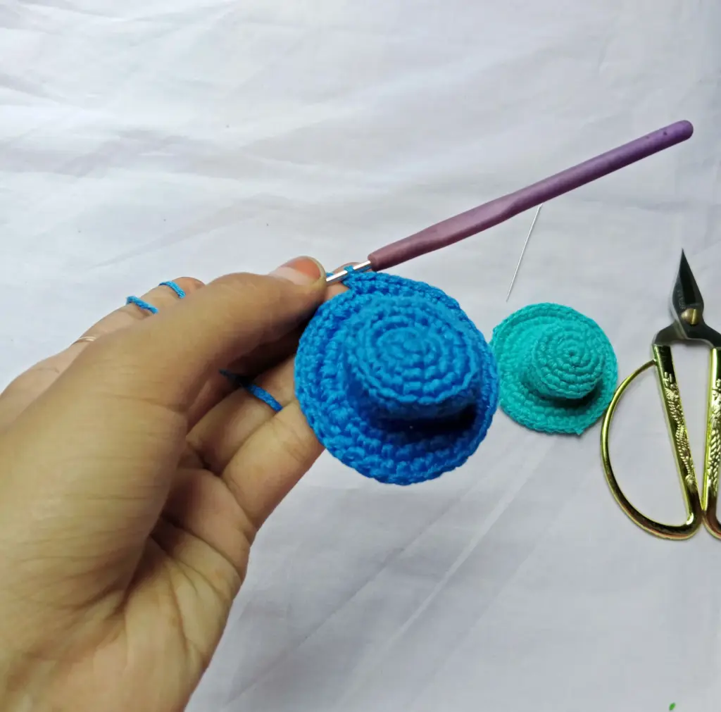 Simple Crochet Hat For Beginners