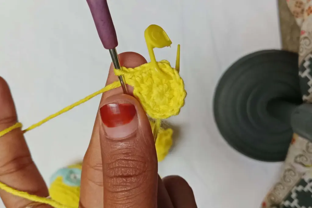 How to Crochet a Minions Keychain for Beginners