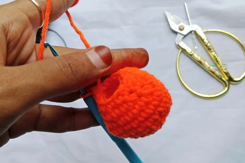Crochet Basketball keychain Pattern