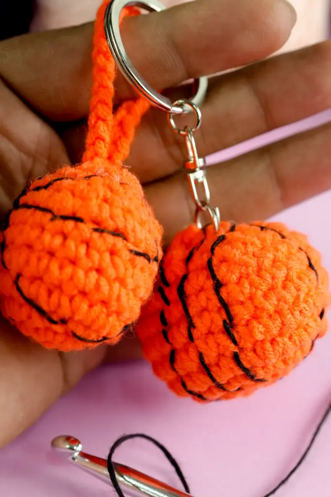 Crochet Basketball keychain Pattern