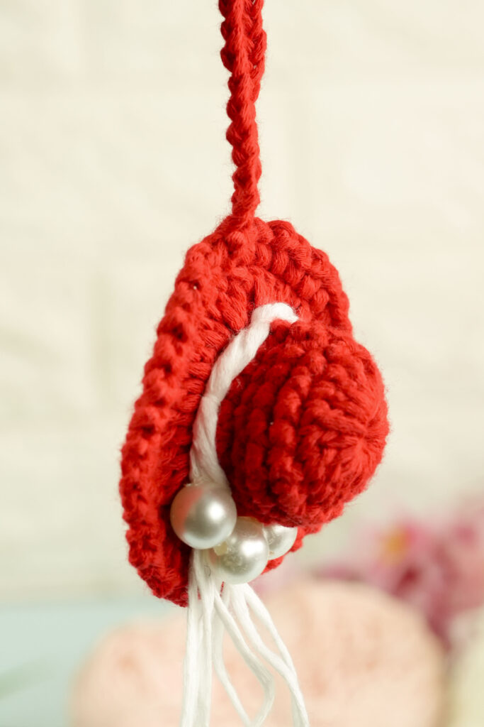 How to Crochet a Mini Hat for Beginners