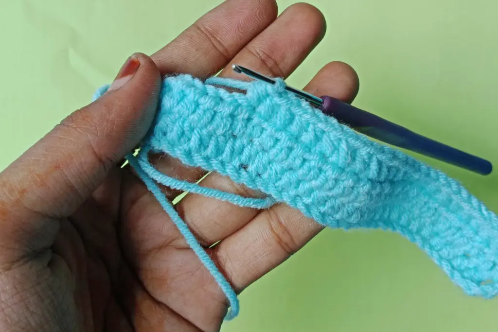 Crocheting the Main Bow Panel