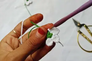 Crochet Dogwood flowers