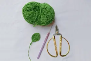 Crochet leaves