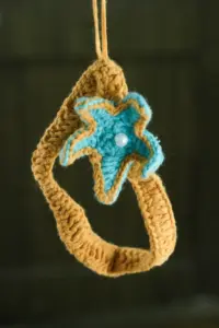 Crochet lanyard